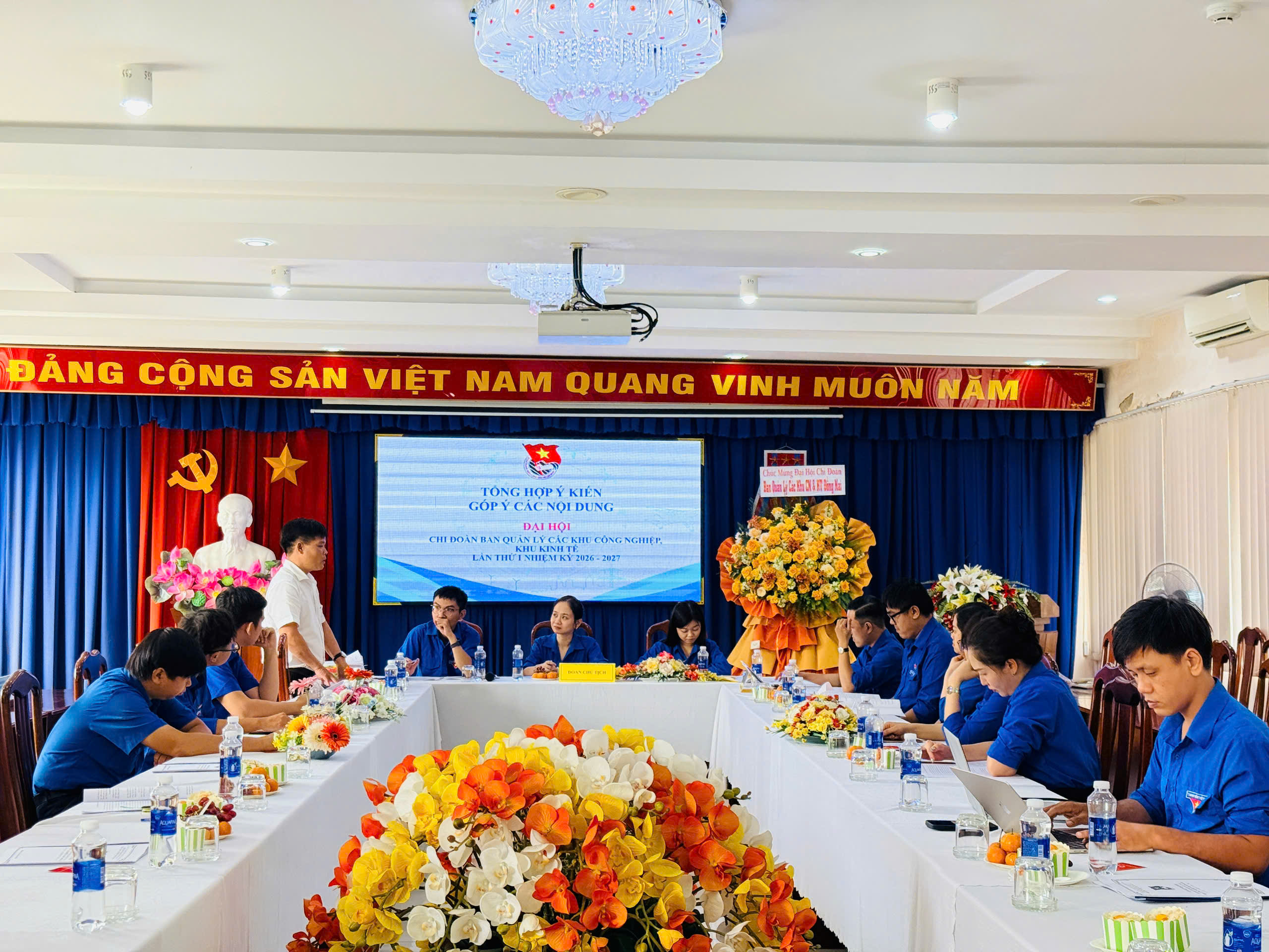 Cấp ủy phát biểu chỉ đạo.jpg